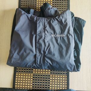 Columbia Rain jacket Men size M